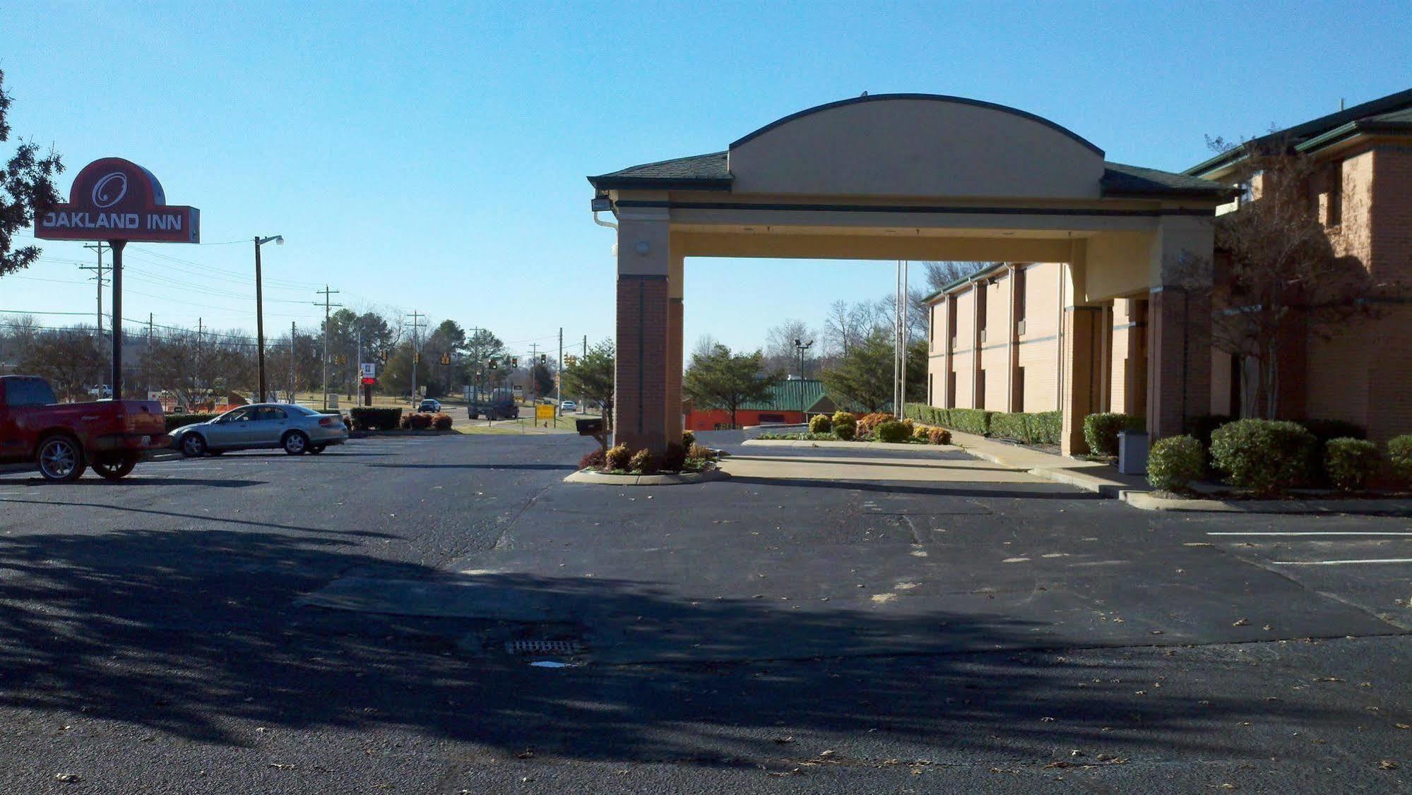 Oakland Inn Exterior photo